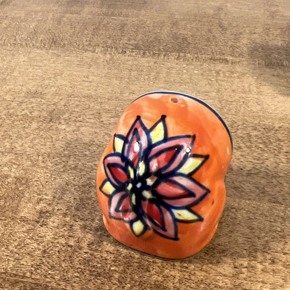 Camel W/‎ Floral Design Ceramic Salt & Pepper Shakers Orange